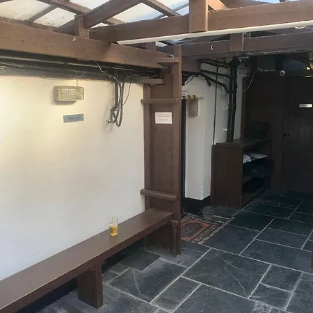The Chisel Coach House At The Bettle And Chisel Apartment Delabole